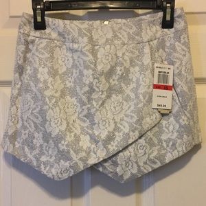 GB gray and white sparkly lace skort NWT